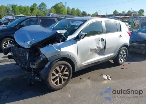 2016 Kia Sportage Lx z USA, uszkodzony, nr VIN KNDPBCAC1G7871624